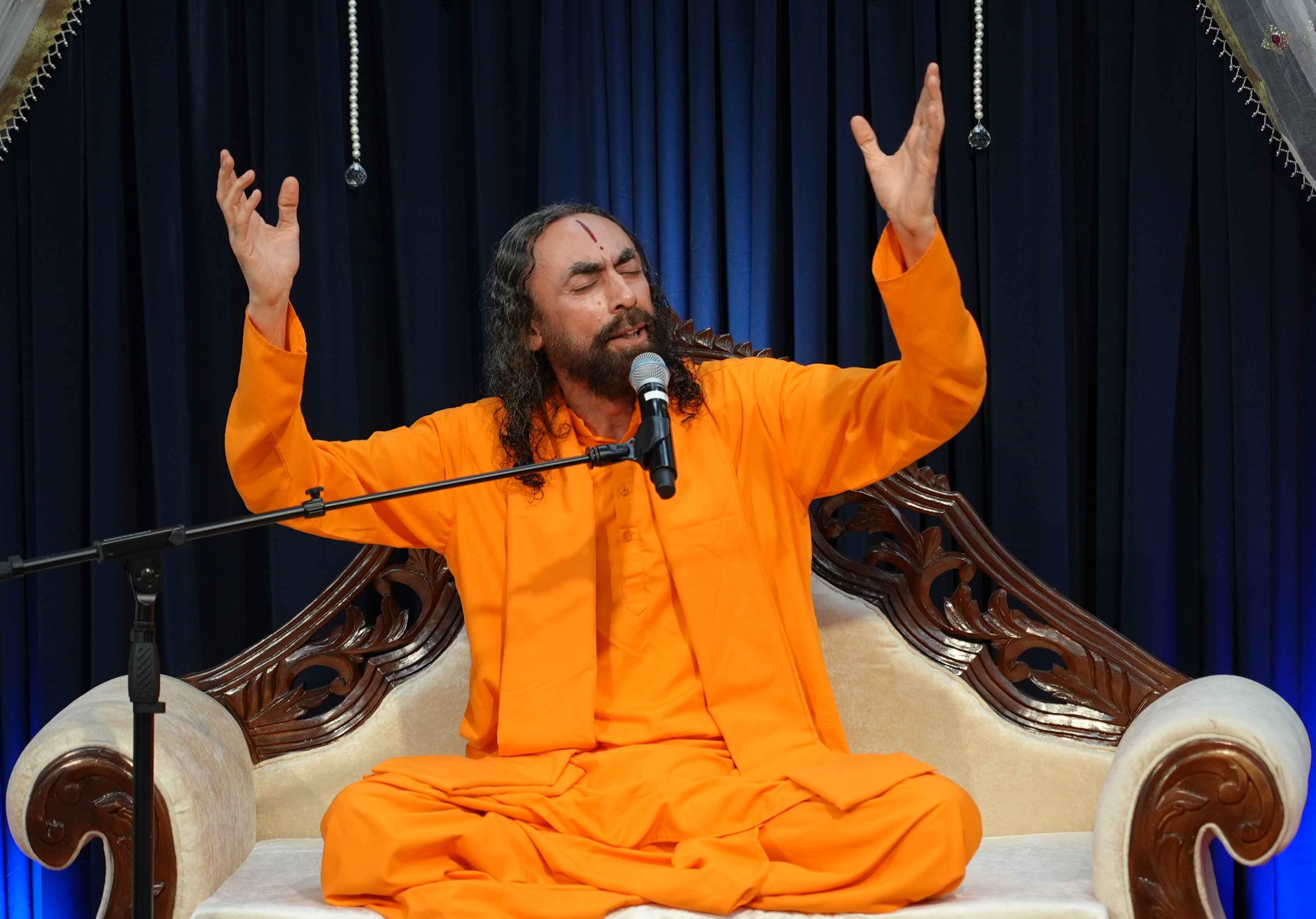 Lecture by Swami Mukundananda