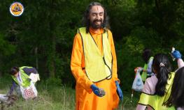 Swami Mukundananda on Earth Day &amp; Sustainability Fair